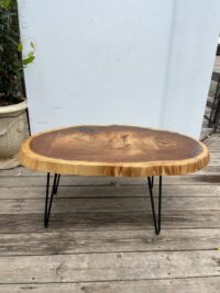 שולחן אובלי עץ טיק רגלי ברזל